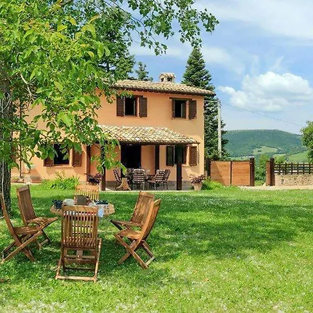 Vakantiehuis Lovely In Valfornace Pievebovigliana