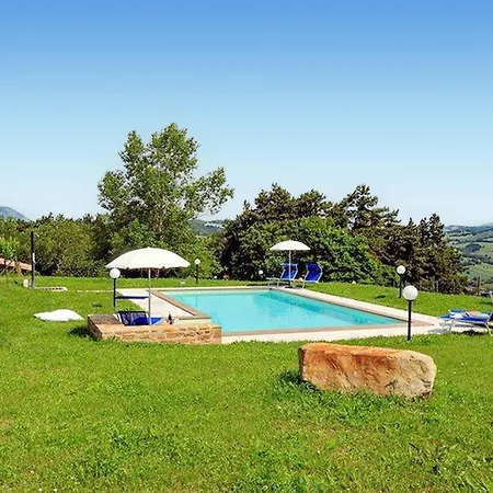 Lovely In Valfornace