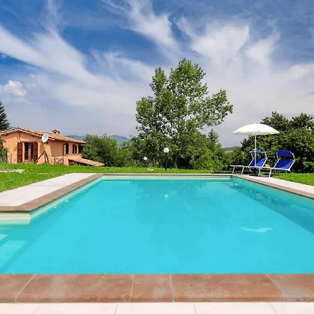 Vakantiehuis Lovely In Valfornace Pievebovigliana