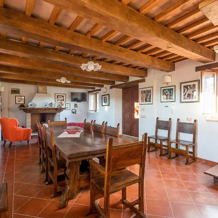 Lovely In Valfornace Pievebovigliana